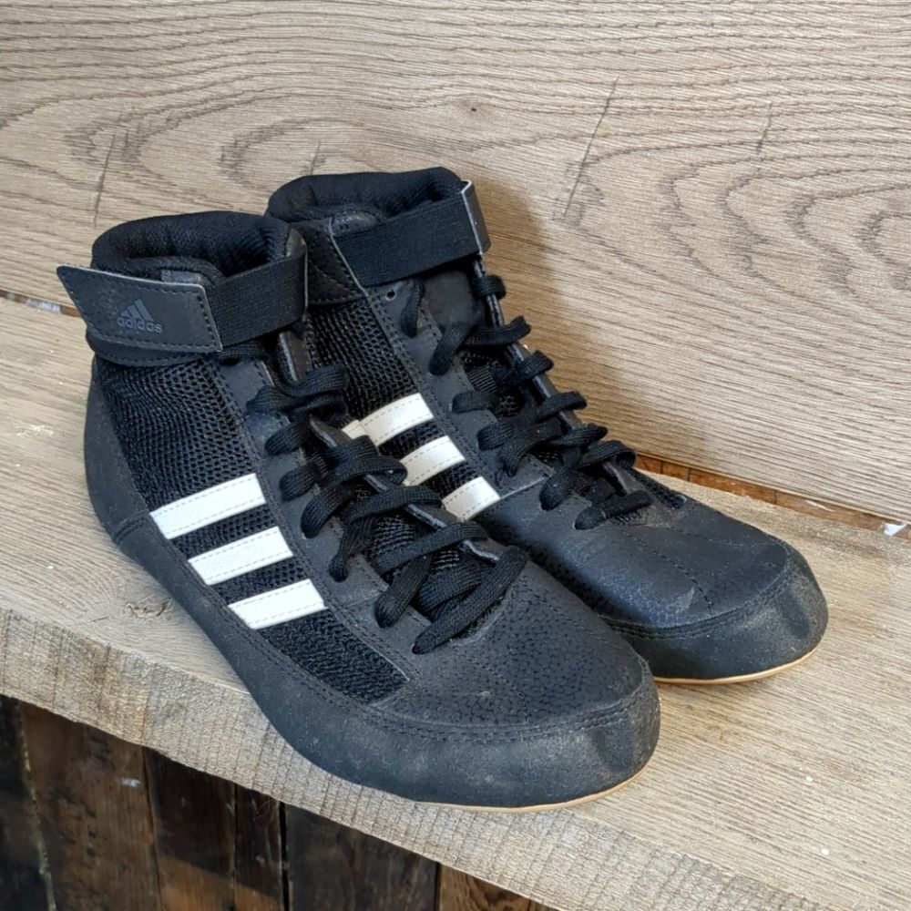Adidas Wrestling HVC2 Shoes Youth Boys Size 5 AQ3327
